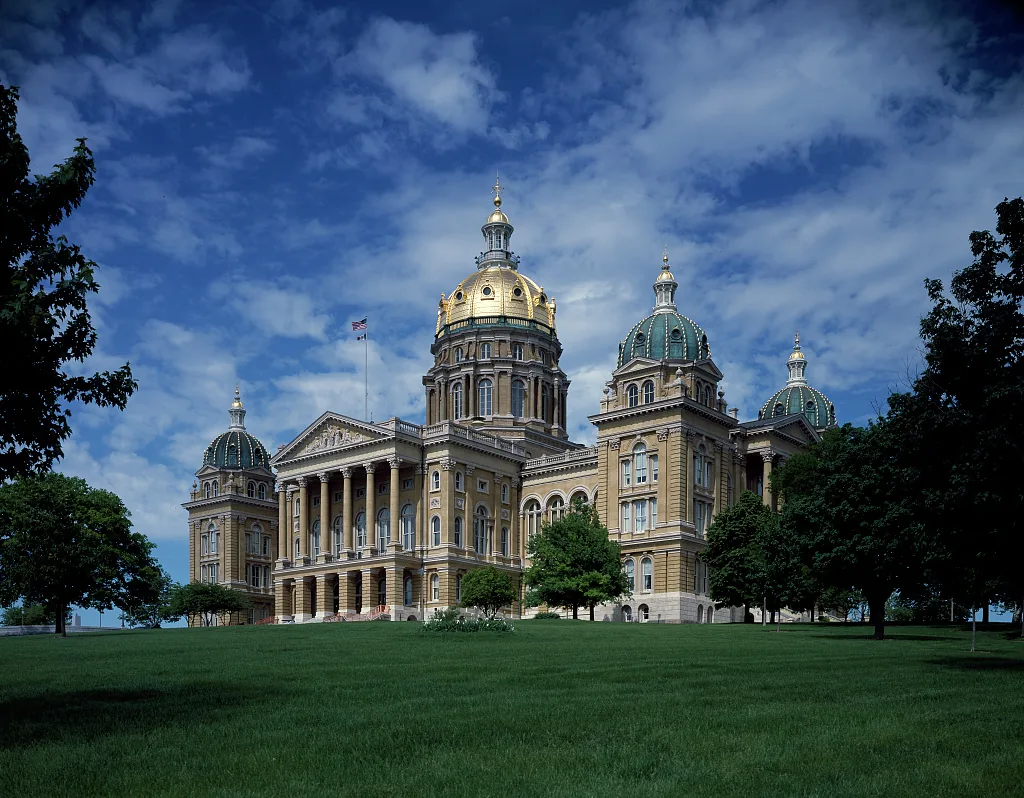 The State Capitol building in Des Moines, Iowa — Iowa